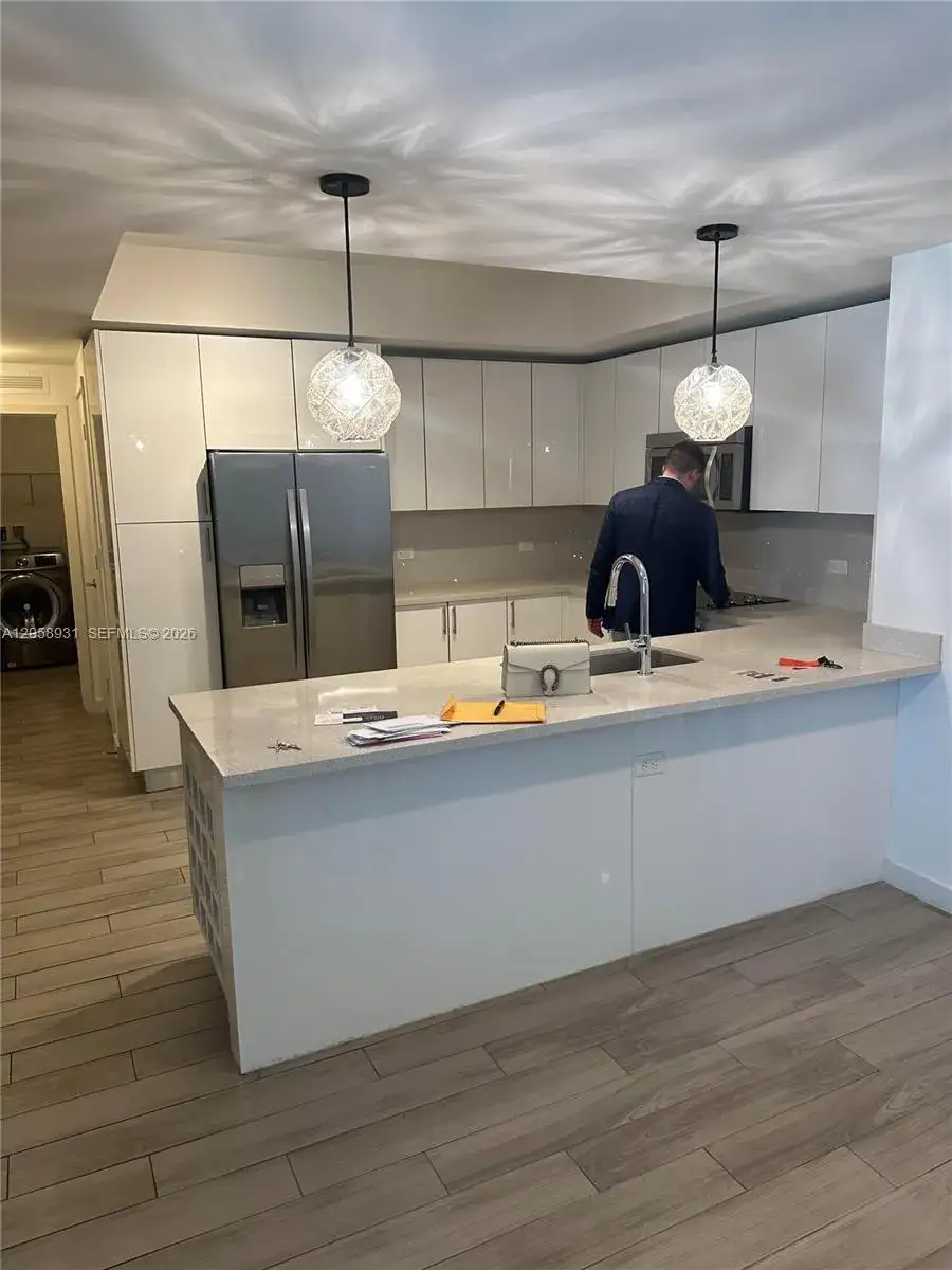 2 bedroom 2 bath Residential Lease for rent at 999 SW 1st Ave # 1716, Miami FL 33130