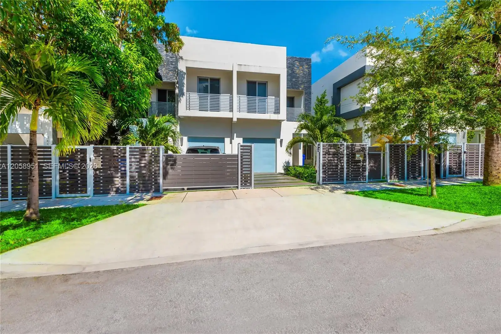 3067 Carter St, Miami FL 33133