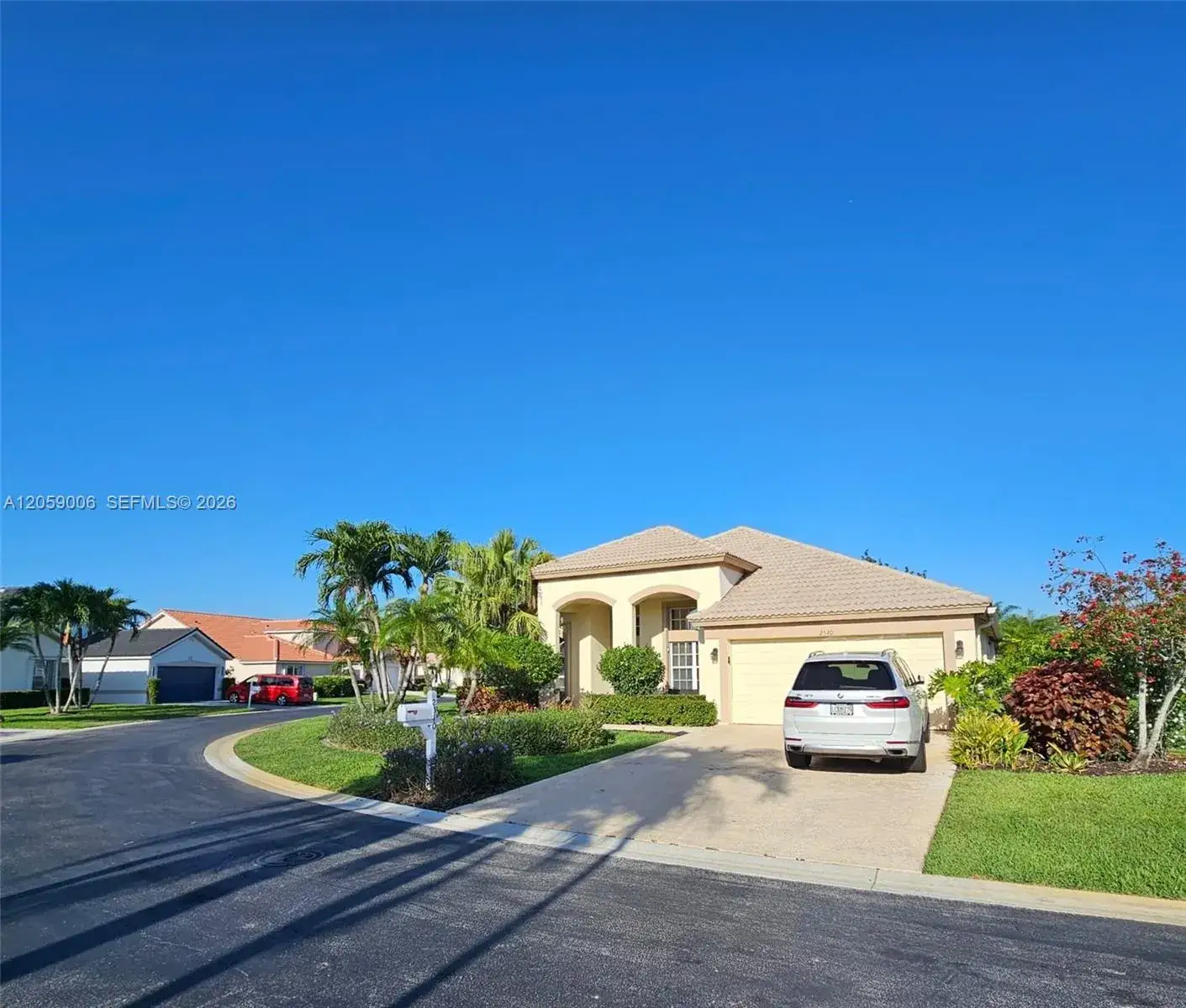 3 bedroom 2 bath Residential for sale at 2540 Egret Lake Dr, Green Acres FL 33413