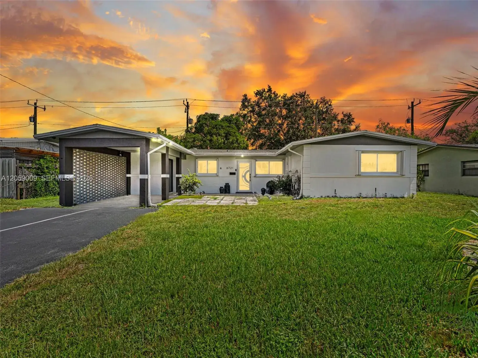 4 bedroom 2 bath Residential for sale at 6721 Allen St, Hollywood FL 33024