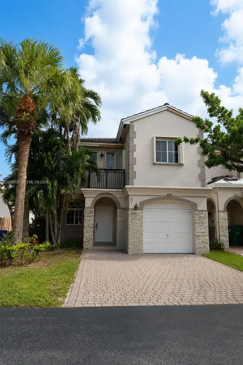 3 bedroom 2 bath Residential Lease for rent at 8341 SW 124th Ave # 15, Miami FL 33183