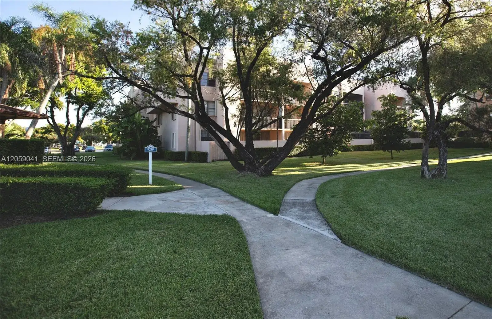 2 bedroom 2 bath Residential Lease for rent at 10425 SW 112 Ave # 325, Miami FL 33176