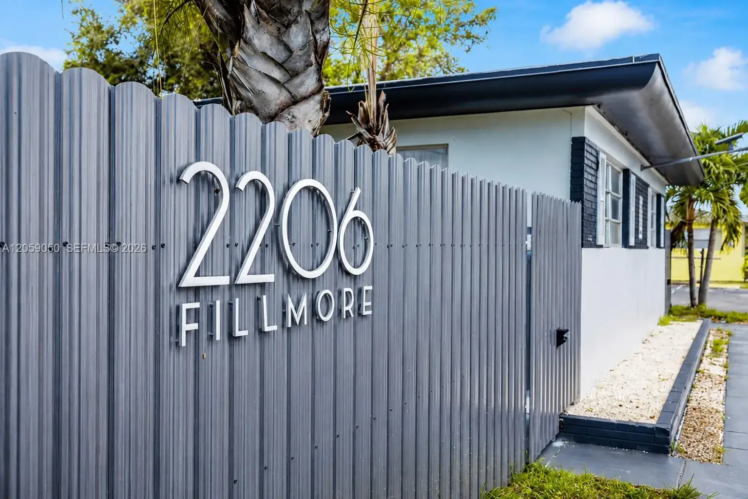 1 bedroom 1 bath Residential Lease for rent at 2206 Fillmore St # 8, Hollywood FL 33020