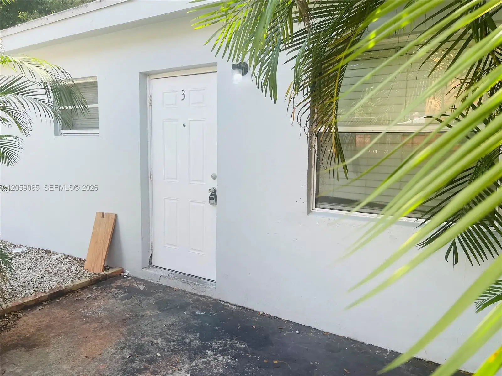 1 bath Residential Lease for rent at 529 SW 3rd St # 3, Miami FL 33130