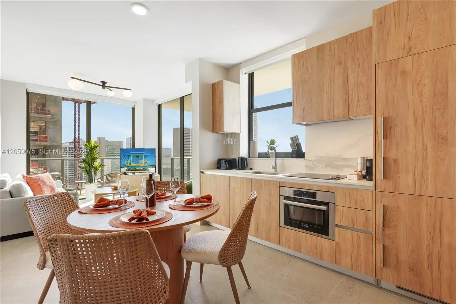2 bedroom 2 bath Residential Lease for rent at 11 NE 6th St # 2401, Miami FL 33132