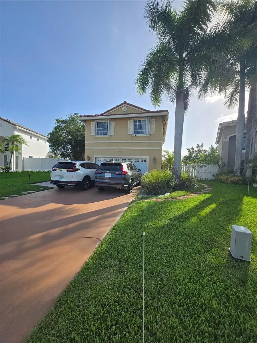 5 bedroom 3 bath Residential for sale at 19130 NW 10th St, Pembroke Pines FL 33029