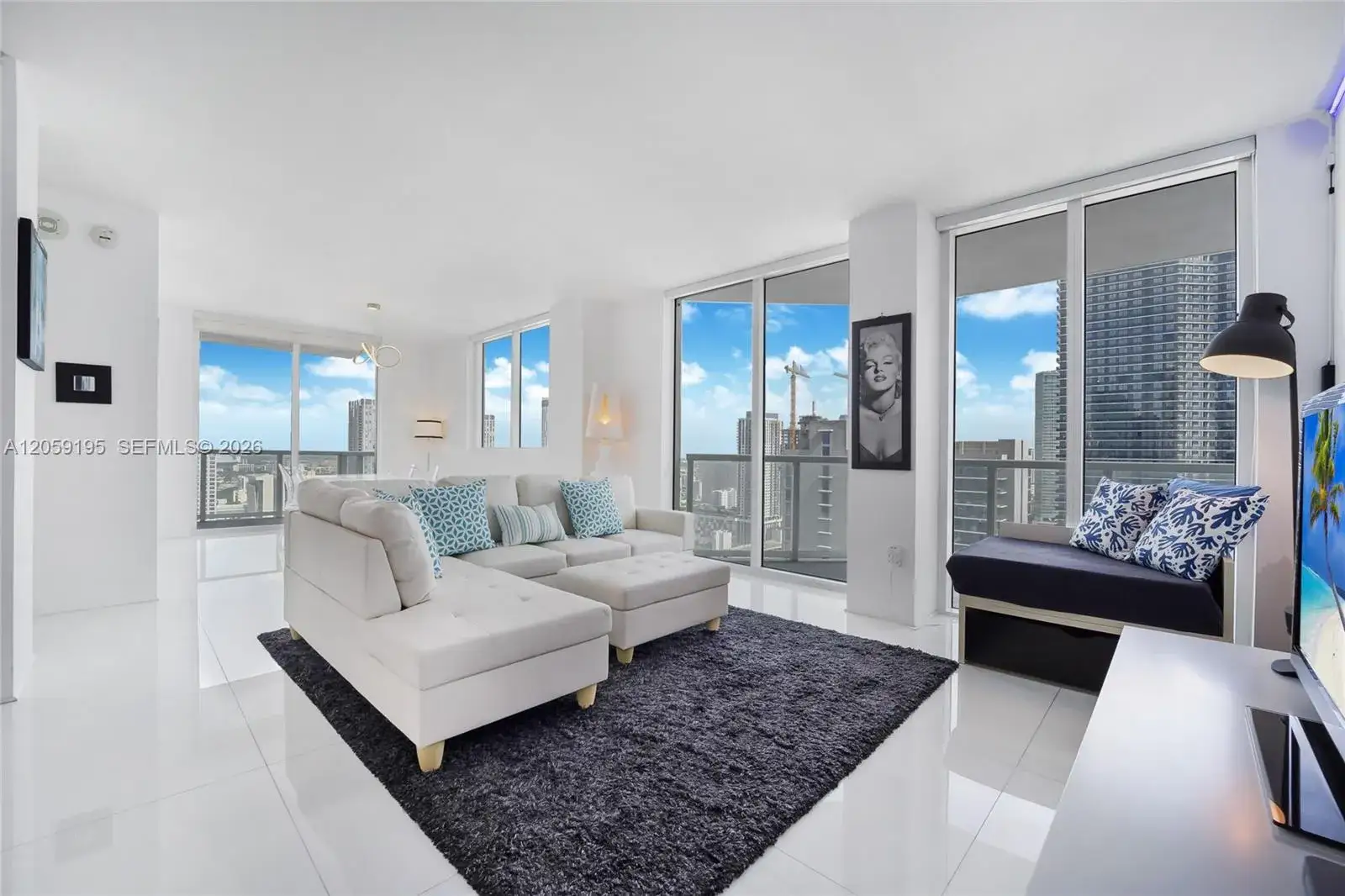2 bedroom 2 bath Residential for sale at 253 NE 2nd St # 3302, Miami FL 33132