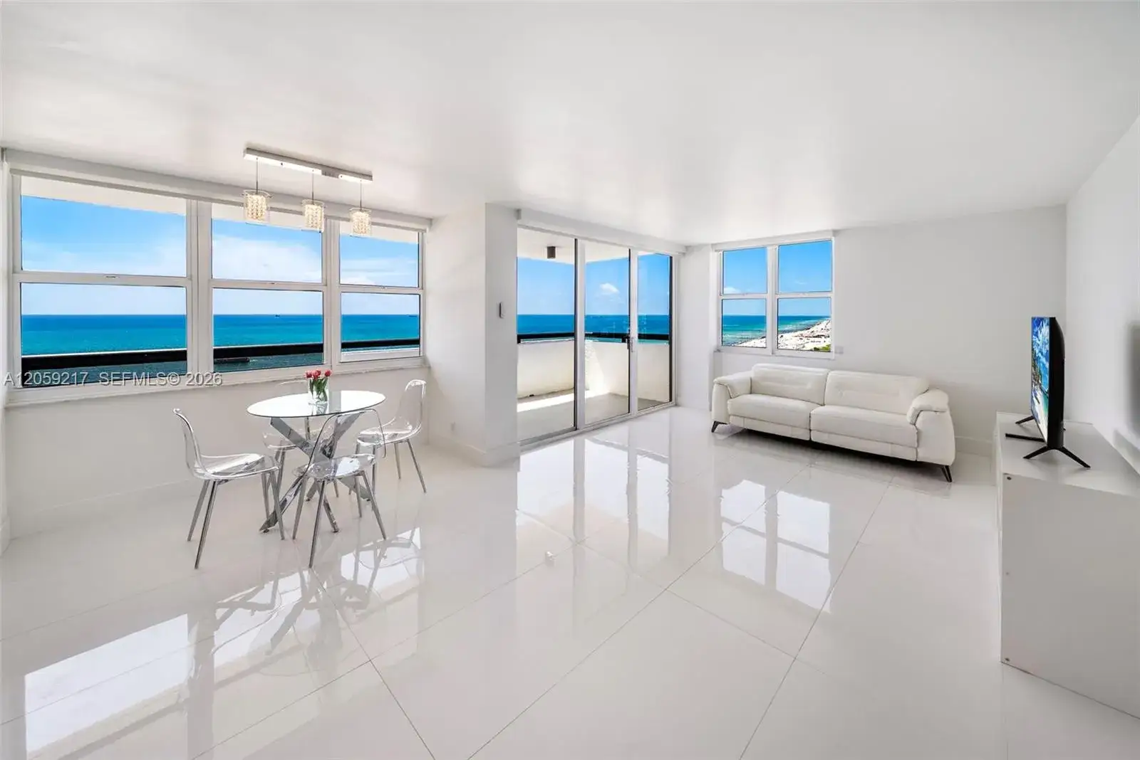2 bedroom 2 bath Residential for sale at 2555 Collins Ave # 1511, Miami Beach FL 33140