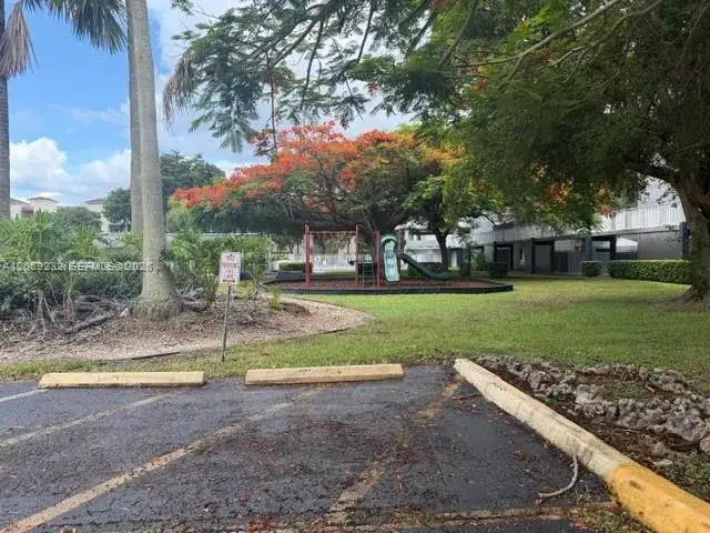 2 bedroom 2 bath Residential for sale at 11060 SW 196th St # 110, Cutler Bay FL 33157