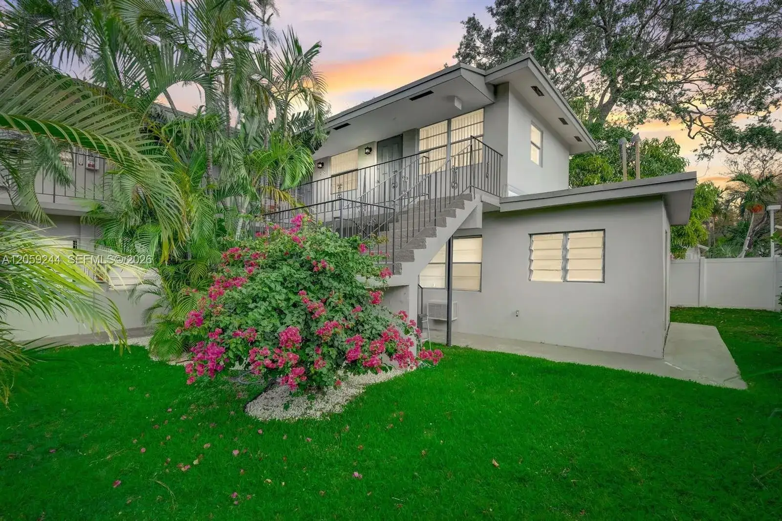 1 bedroom 1 bath Residential Lease for rent at 515 SE 9th St # 5, Fort Lauderdale FL 33316