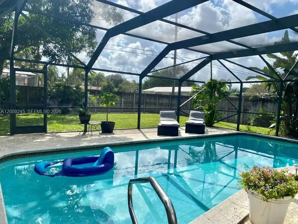 3 bedroom 2 bath Residential for sale at 4116 Taft St, Hollywood FL 33021