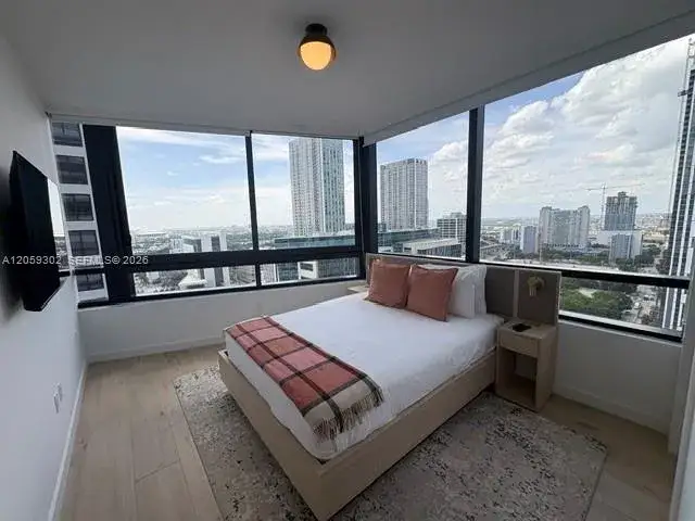 1 bedroom 1 bath Residential Lease for rent at 225 N Miami Ave # 2602, Miami FL 33128