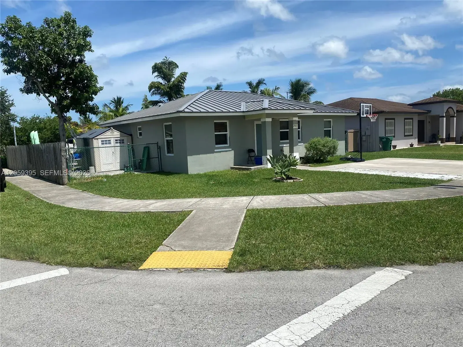 3 bedroom 2 bath Residential for sale at 29203 SW 142nd Ave, Homestead FL 33033
