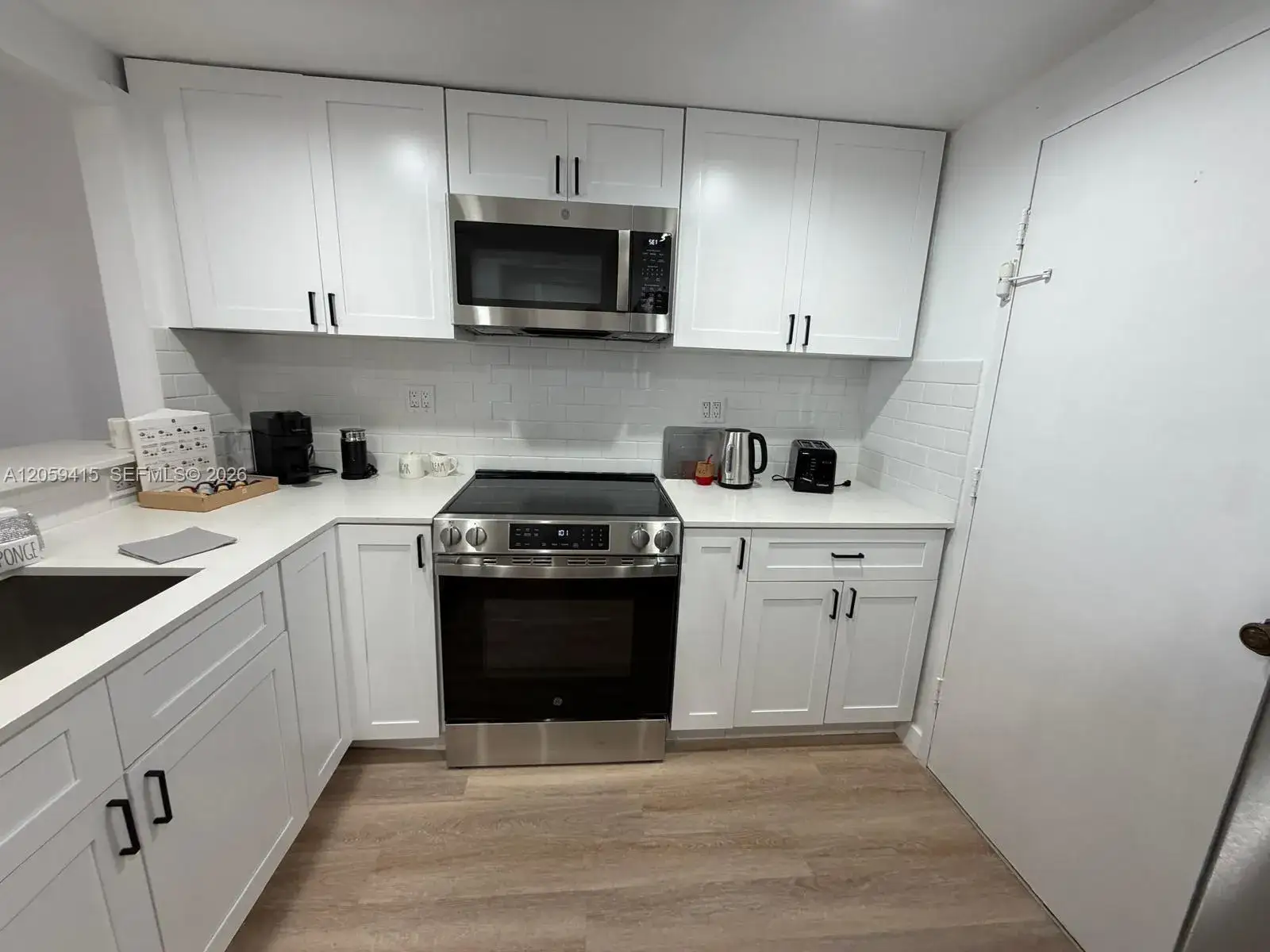 1 bedroom 1 bath Residential Lease for rent at 3725 S Ocean Dr # 1411, Hollywood FL 33019