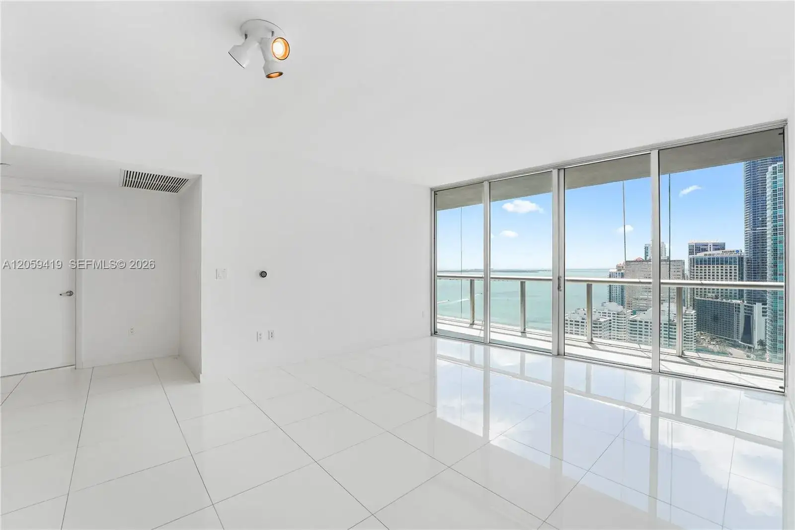 2 bedroom 2 bath Residential Lease for rent at 495 Brickell Ave # 3311, Miami FL 33131