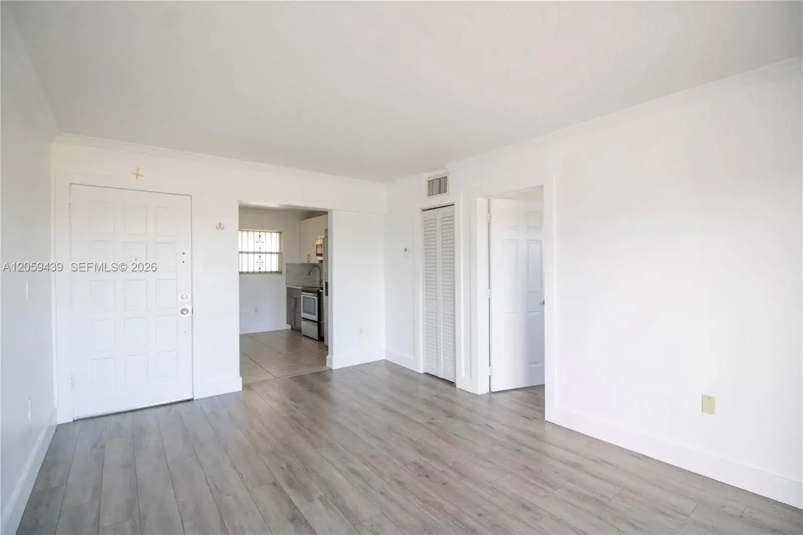 1 bedroom 1 bath Residential Lease for rent at 4758 W Flagler St # 14, Miami FL 33134