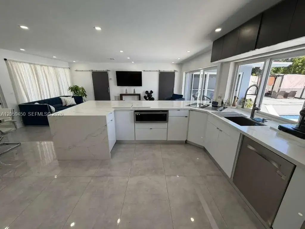 2 bedroom 2 bath Residential Lease for rent at 1030 NW 87th St # 0, Miami FL 33150