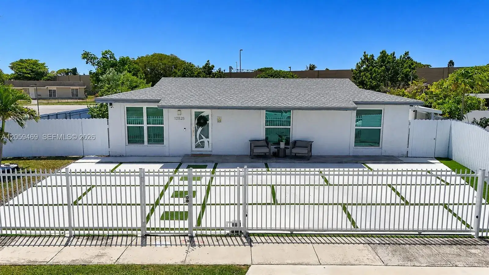 3 bedroom 2 bath Residential for sale at 12825 SW 263rd Ter, Naranja FL 33032