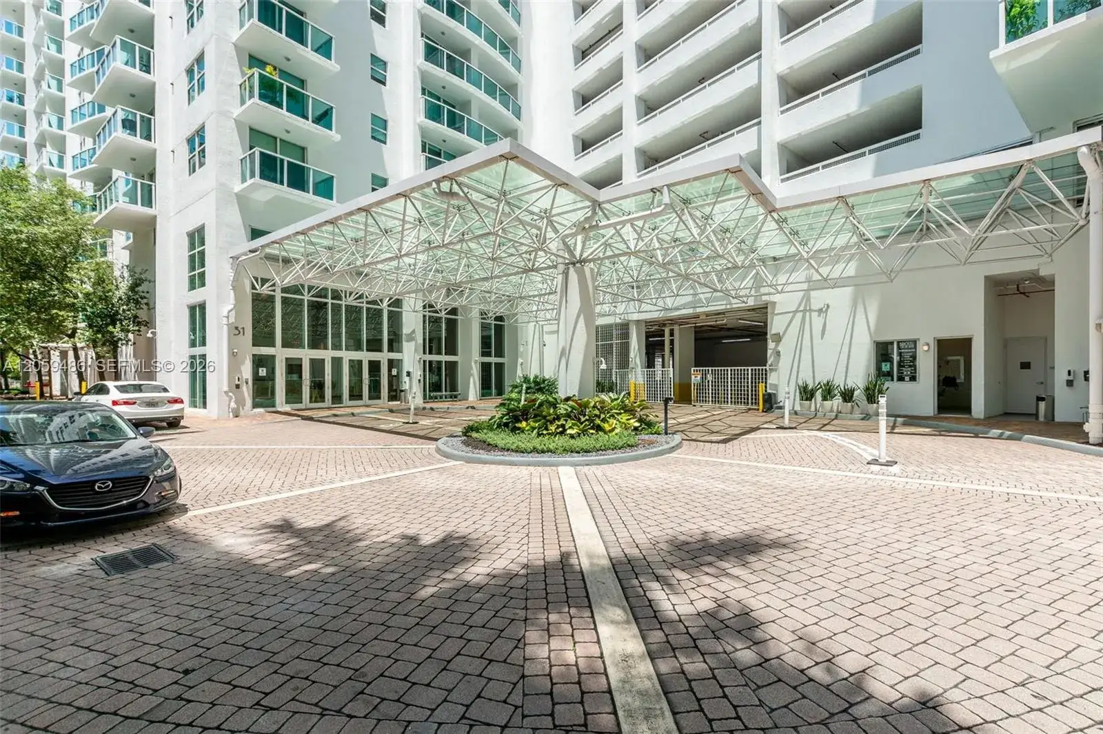 1 bedroom 1 bath Residential Lease for rent at 41 SE 5th St # 1914, Miami FL 33131