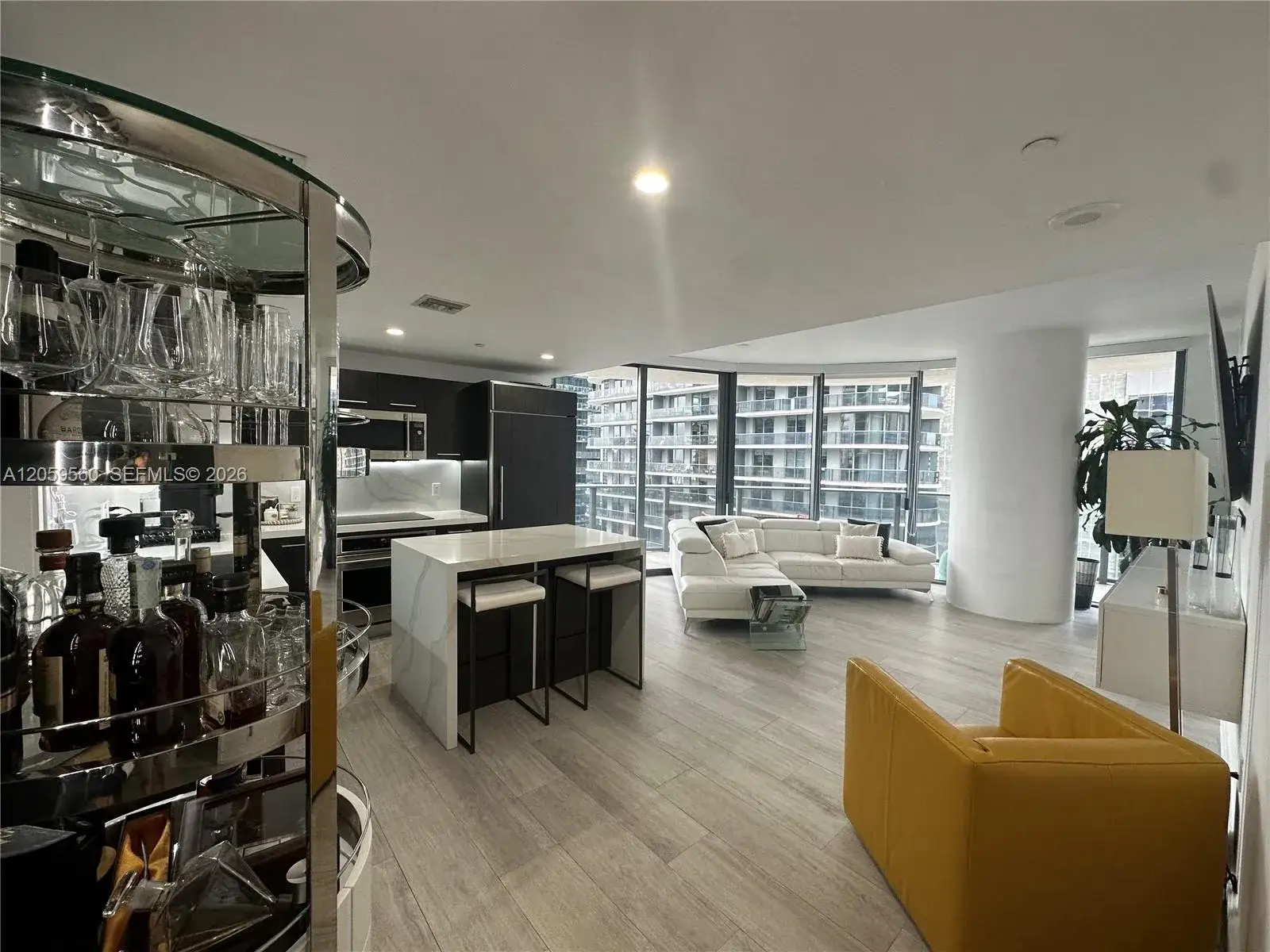 2 bedroom 2 bath Residential for sale at 45 SW 9th St # 2501, Miami FL 33130