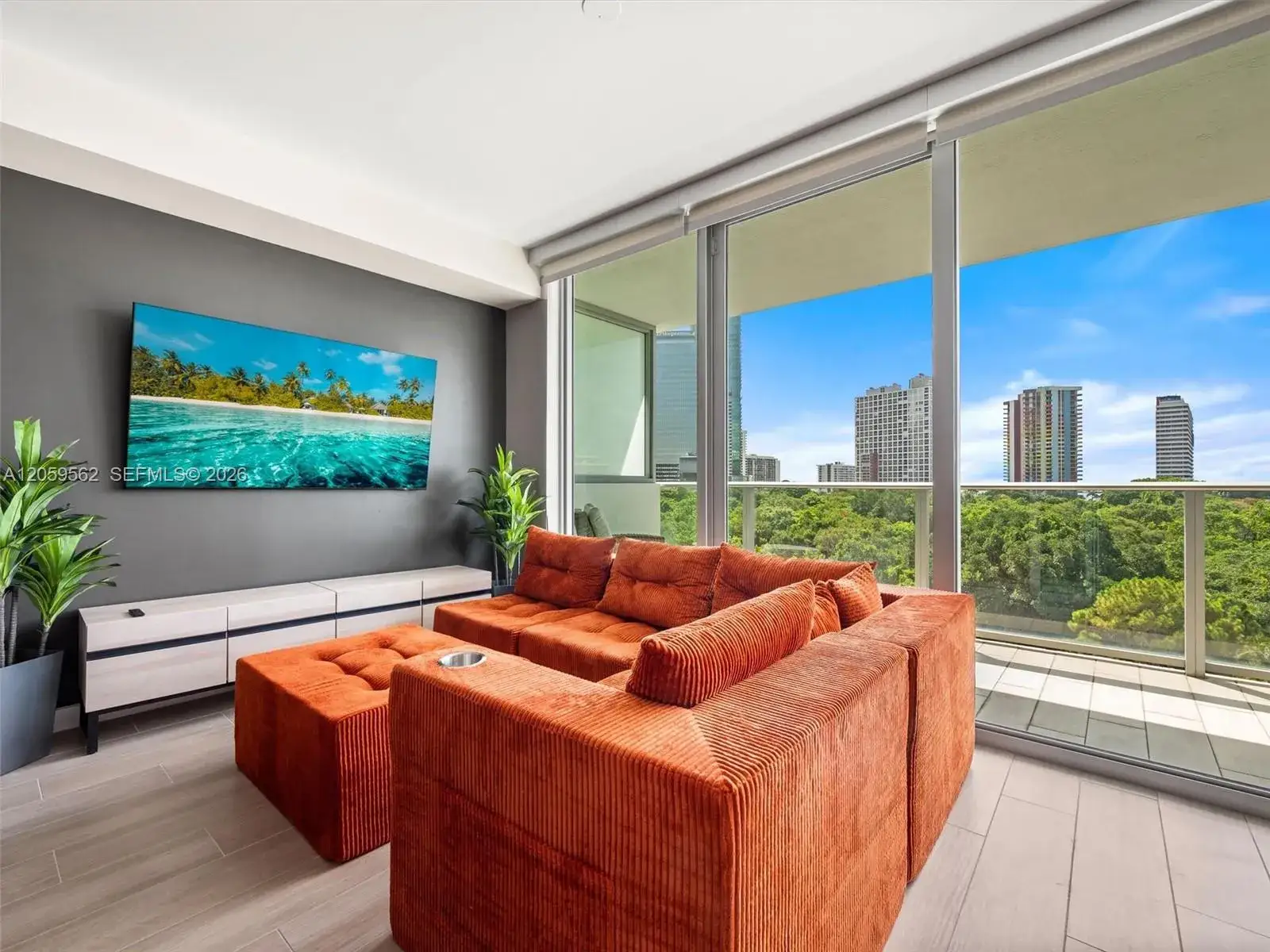 1 bedroom 1 bath Residential Lease for rent at 1600 SW 1st Ave # 711, Miami FL 33129