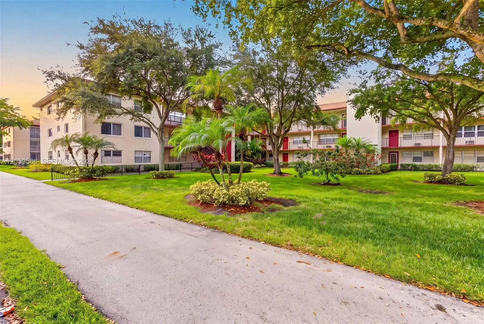1 bedroom 1 bath Residential Lease for rent at 13350 SW 1st St # 103P, Pembroke Pines FL 33027