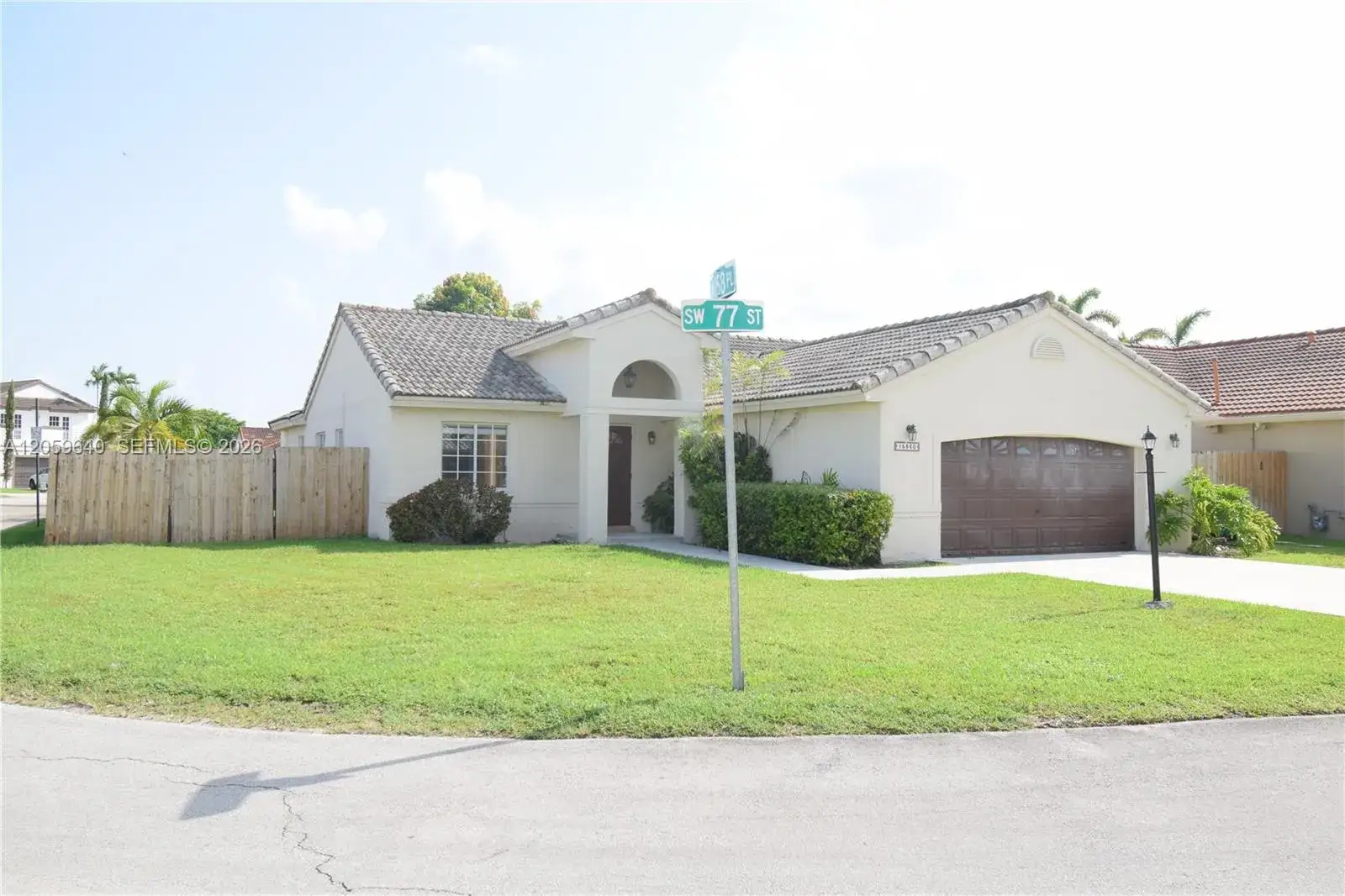 3 bedroom 2 bath Residential Lease for rent at 15860 SW 77th St, Miami FL 33193