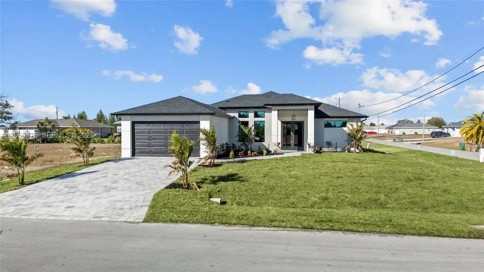 3 bedroom 3 bath Residential for sale at 1430 6th pl, Cape Coral FL 33909