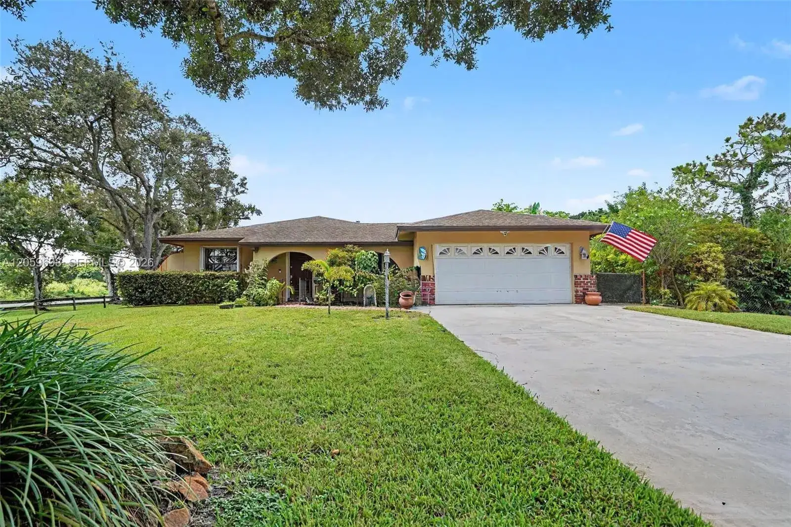 5 bedroom 3 bath Residential for sale at 13602 SW 24th St, Davie FL 33325