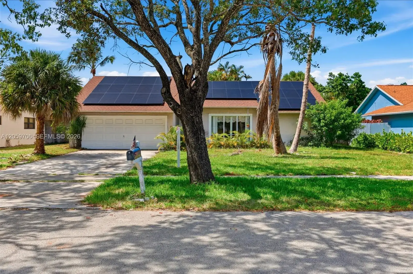 4 bedroom 2 bath Residential for sale at 1419 Hummingbird Dr, Delray Beach FL 33444