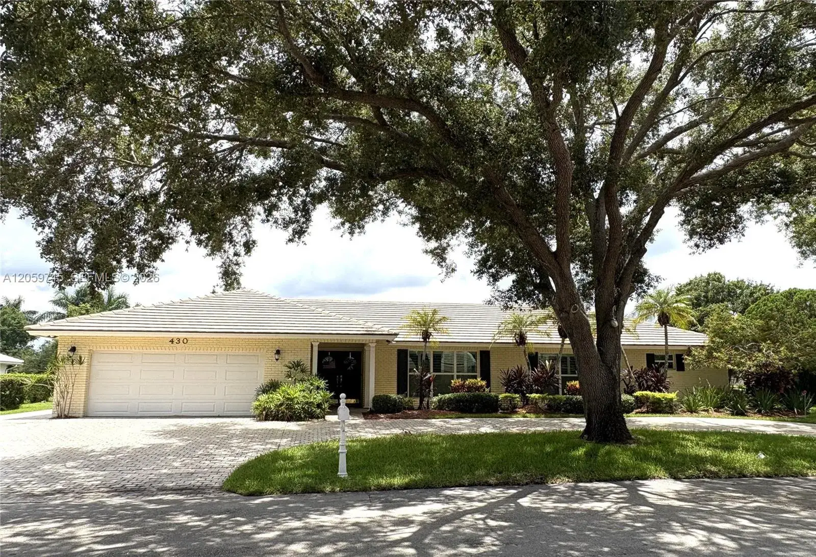 4 bedroom 4 bath Residential for sale at 430 NW 130 Avenue, Plantation FL 33325