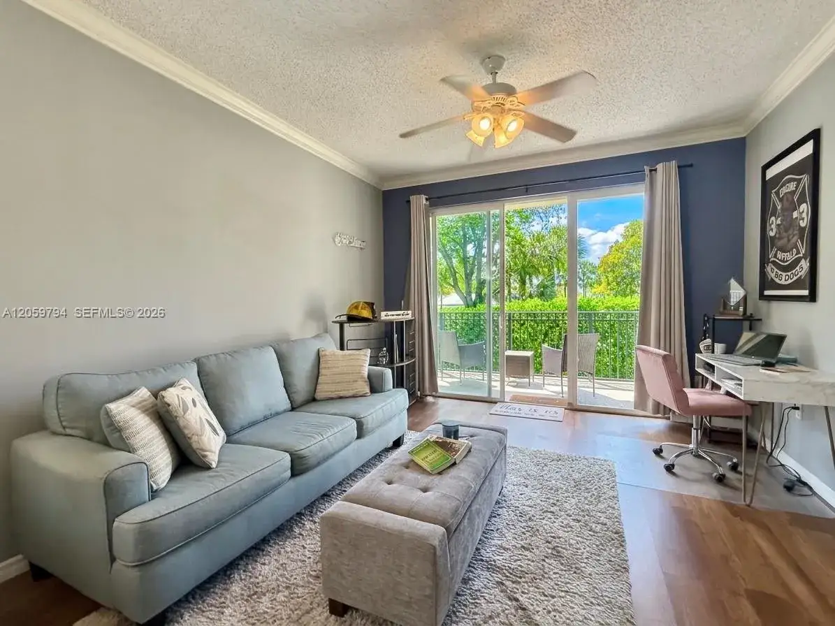 2 bedroom 2 bath Residential Lease for rent at 26 Royal Palm Way # 201, Boca Raton FL 33432