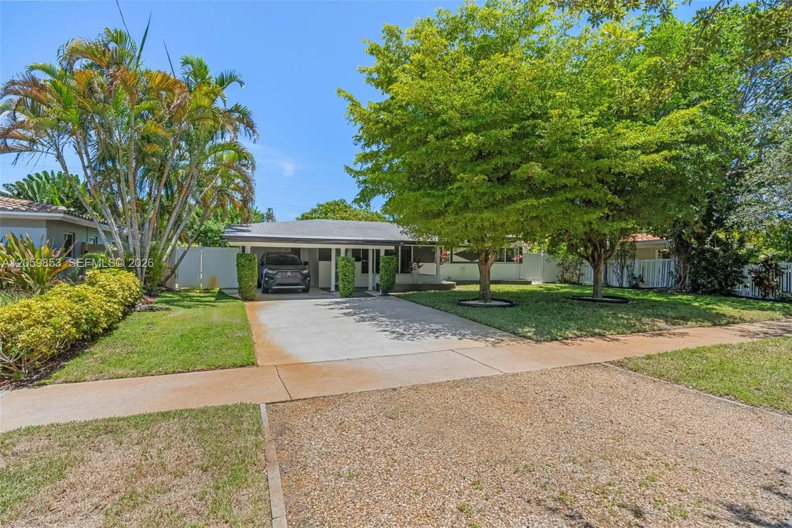 2 bedroom 2 bath Residential for sale at 1912 NE 21st Ave, Fort Lauderdale FL 33305