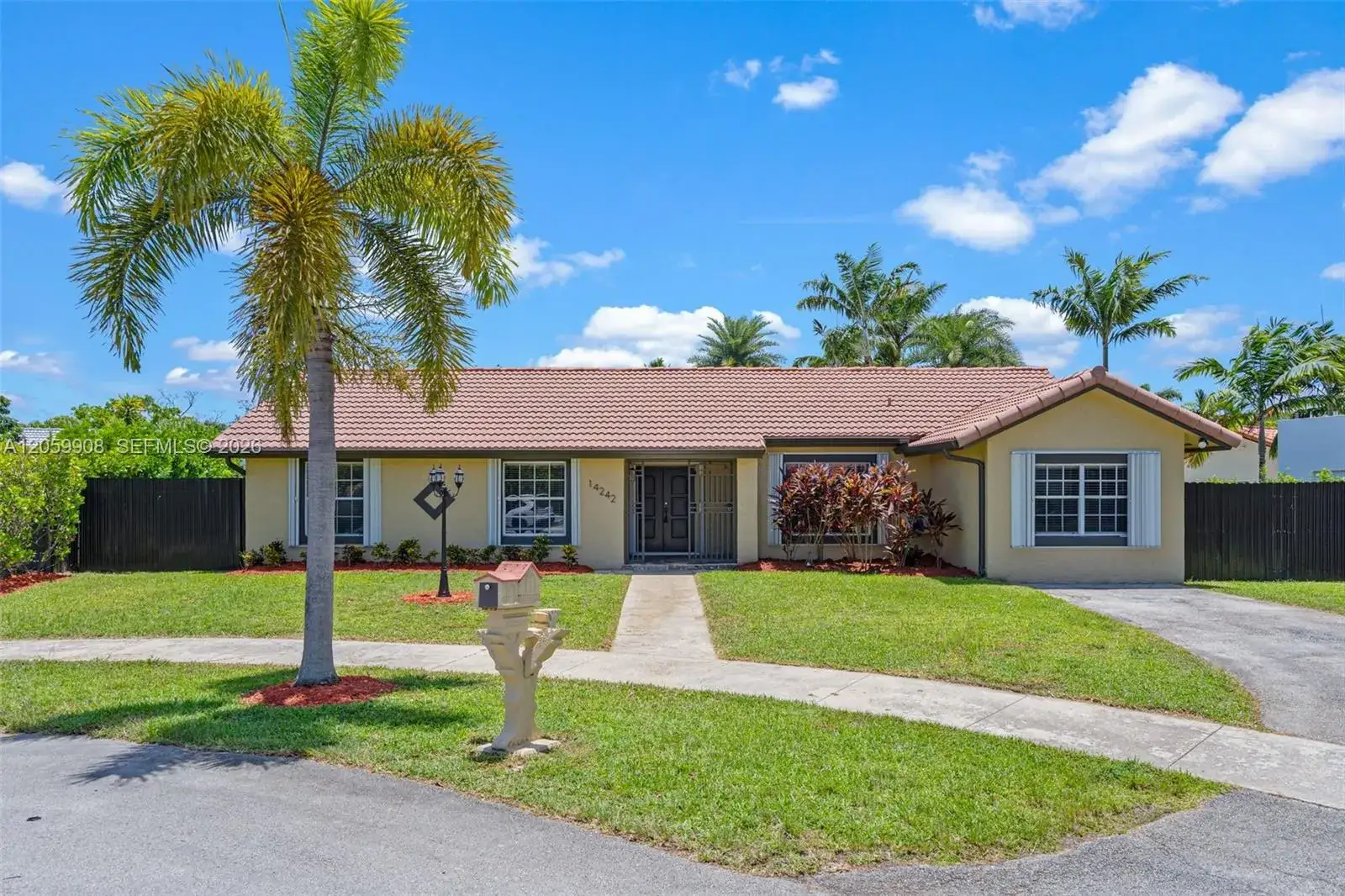 3 bedroom 2 bath Residential for sale at 14242 SW 46th Ter, Miami FL 33175