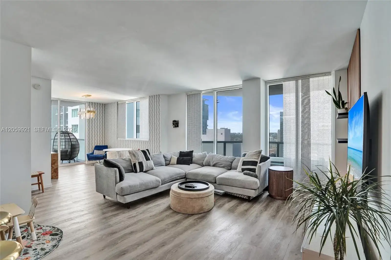 2 bedroom 2 bath Residential Lease for rent at 244 Biscayne Blvd # 3409, Miami FL 33132