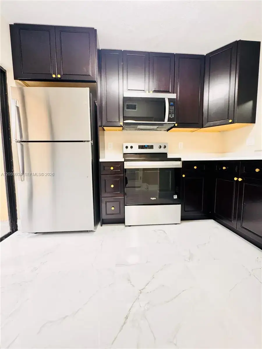 3 bedroom 2 bath Residential for sale at 3939 NE 5th Ave # C106, Boca Raton FL 33431