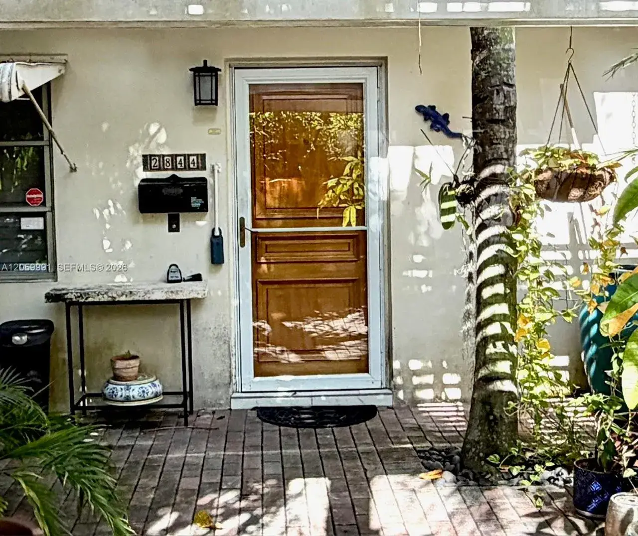 2 bedroom 2 bath Residential Lease for rent at 2844 Coconut Ave # A, Miami FL 33133
