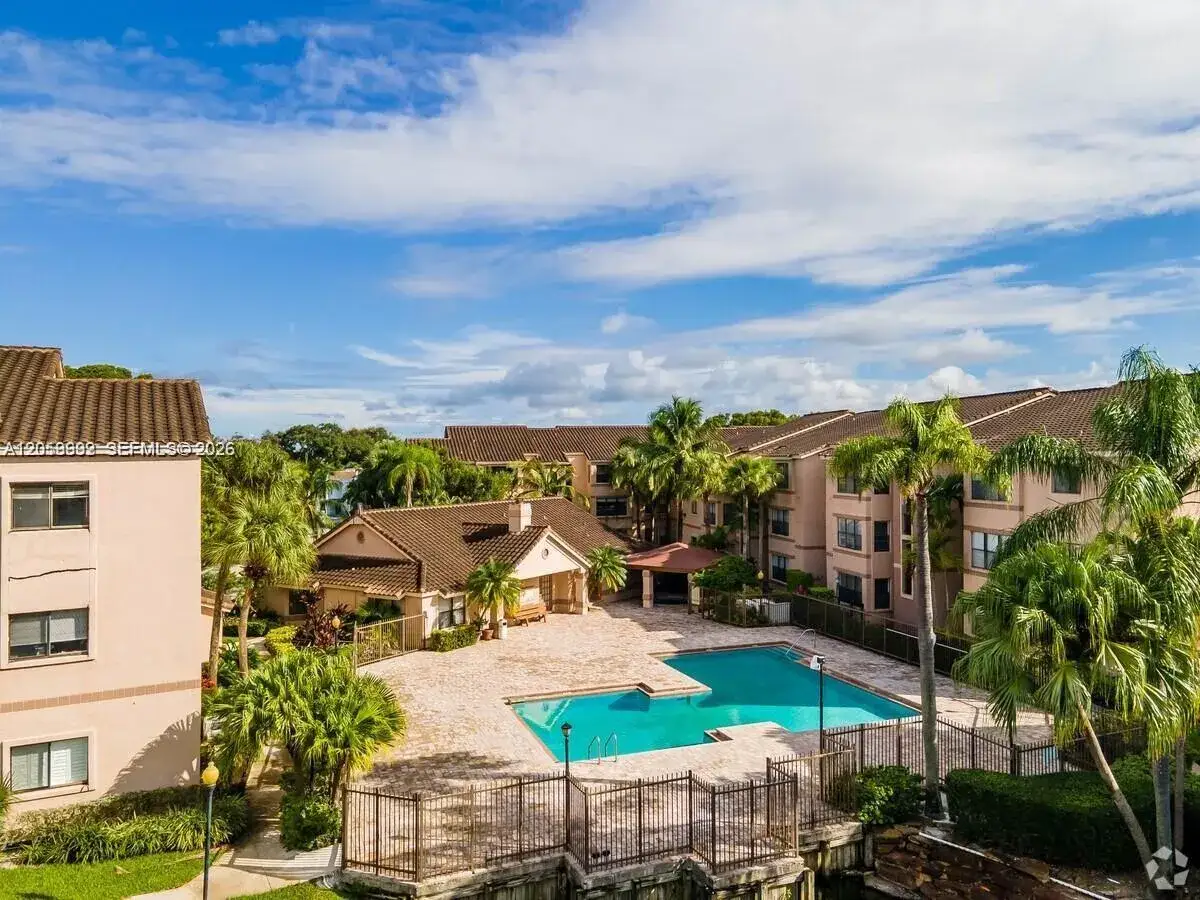 1 bedroom 1 bath Residential Lease for rent at 2926 S University Dr # 6306, Davie FL 33328