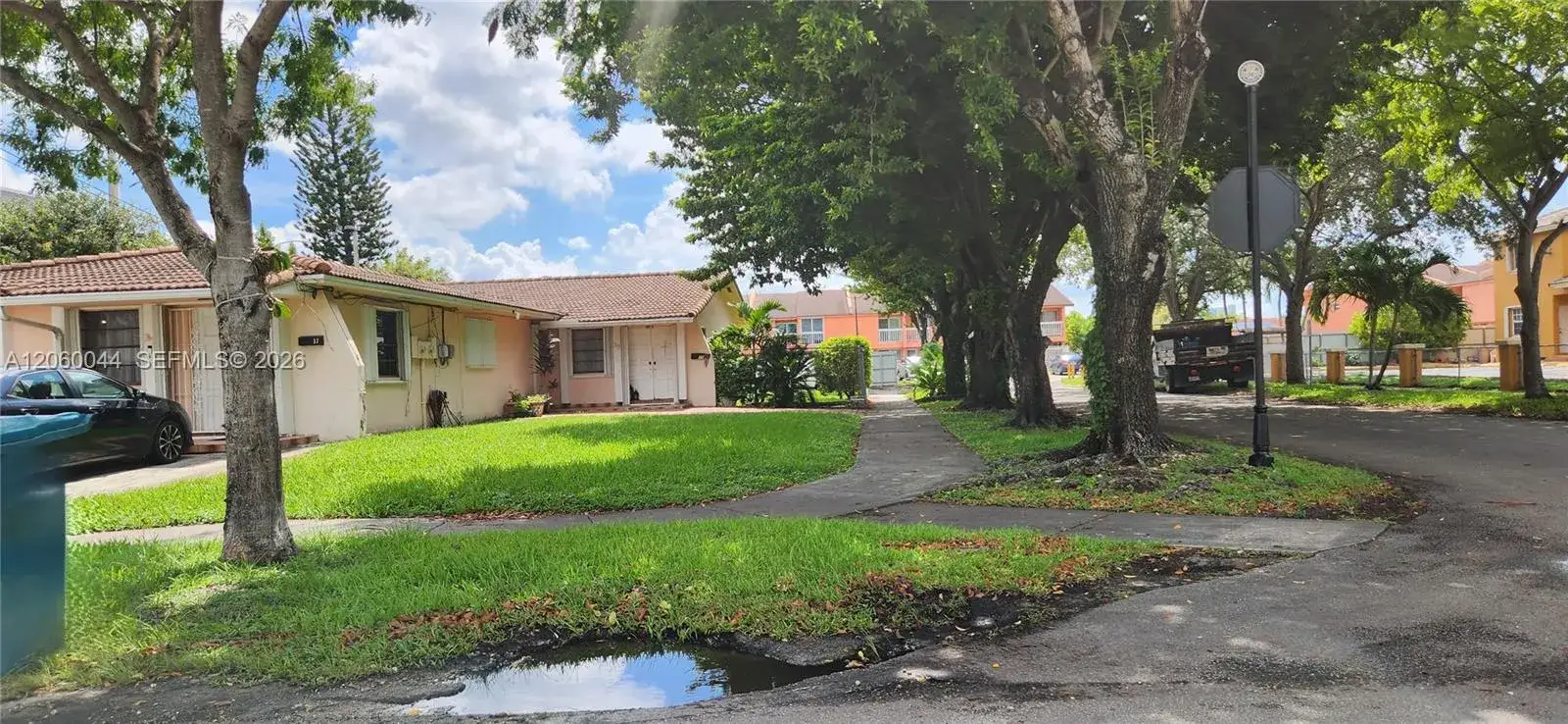 Residential Income for sale at 39 SW 114th Ave, Sweetwater FL 33174