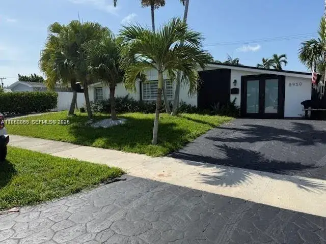 3 bedroom 2 bath Residential for sale at 8950 SW 197th St, Cutler Bay FL 33157