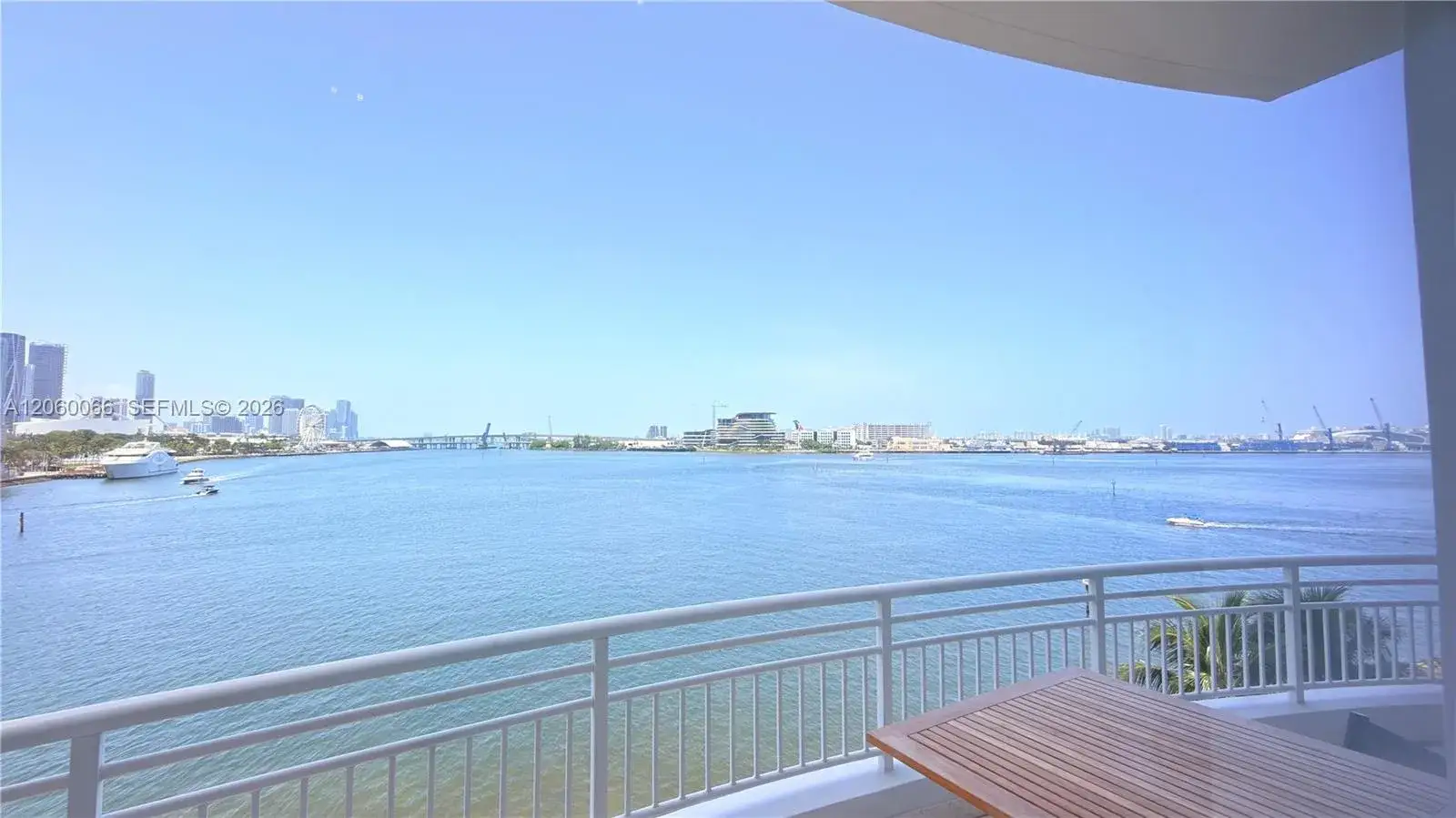 1 bedroom 2 bath Residential for sale at 848 Brickell Key Dr # 1102, Miami FL 33131