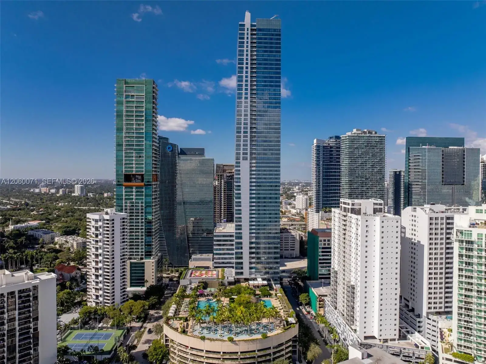 2 bedroom 2 bath Residential Lease for rent at 1435 Brickell Ave # 3212, Miami FL 33131