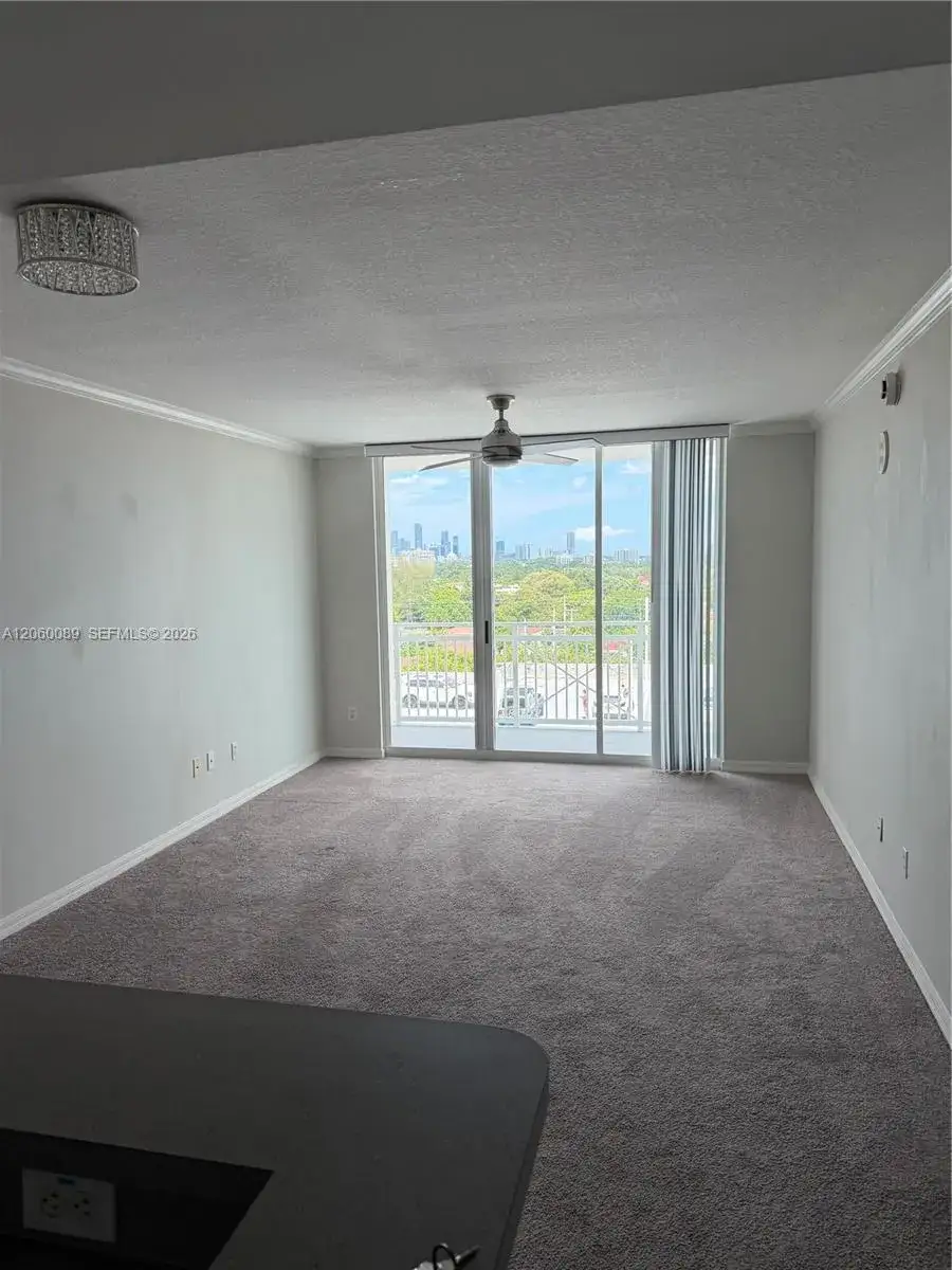 1 bedroom 1 bath Residential Lease for rent at 2665 SW 37th Ave # 813, Miami FL 33133