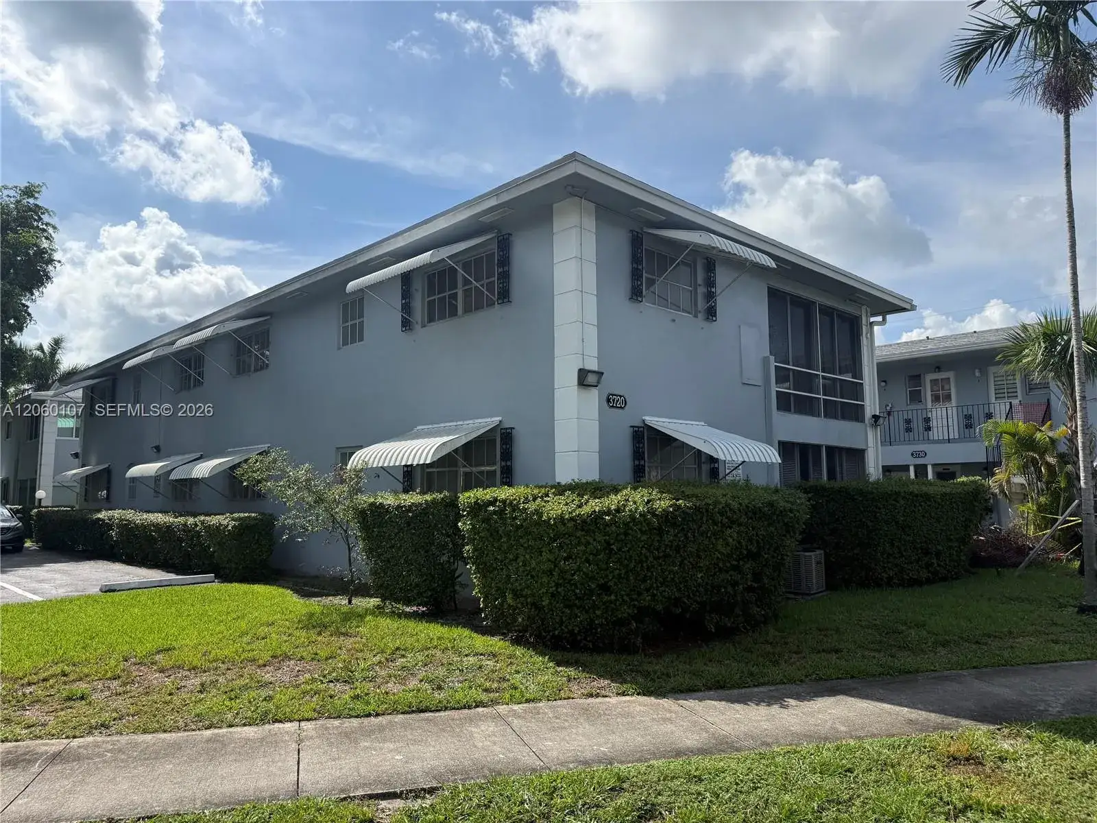 2 bedroom 2 bath Residential for sale at 3720 Harrison St # 1, Hollywood FL 33021