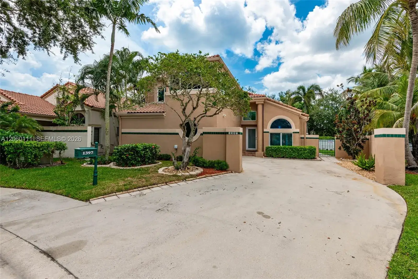 3 bedroom 2 bath Residential for sale at 1397 Harbour Side Dr, Weston FL 33326