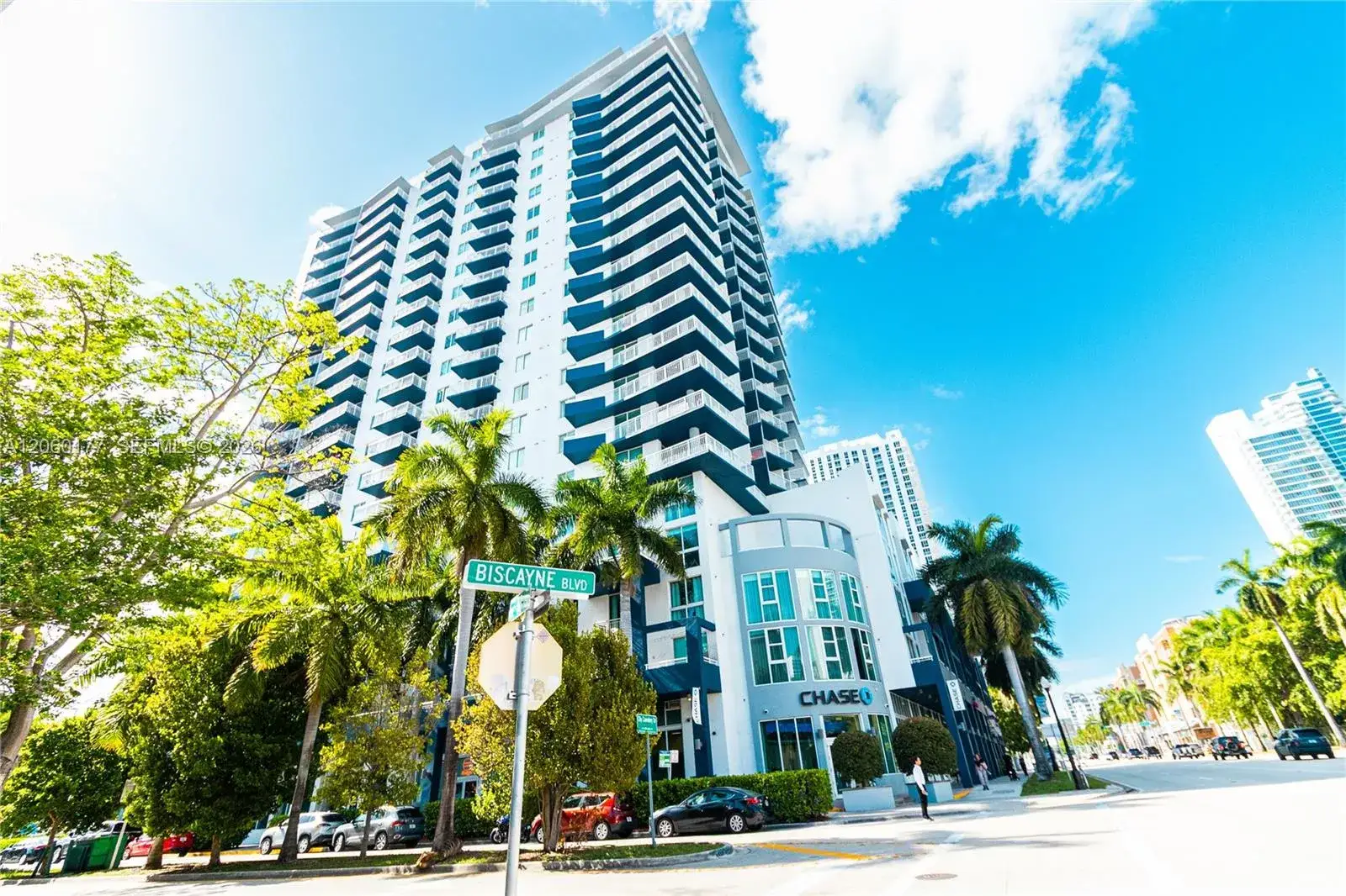 2 bedroom 2 bath Residential for sale at 275 NE 18St # 1110, Miami FL 33132