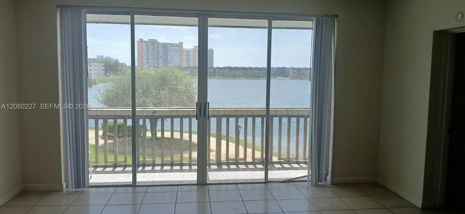2 bedroom 2 bath Residential for sale at 1591 NE Miami Gardens Dr # 205, Miami FL 33179