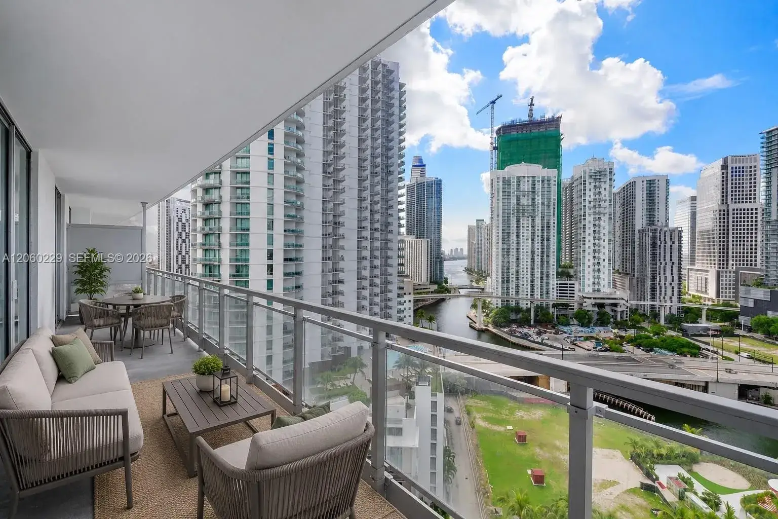 2 bedroom 2 bath Residential for sale at 90 SW 3rd St # 2001, Miami FL 33130