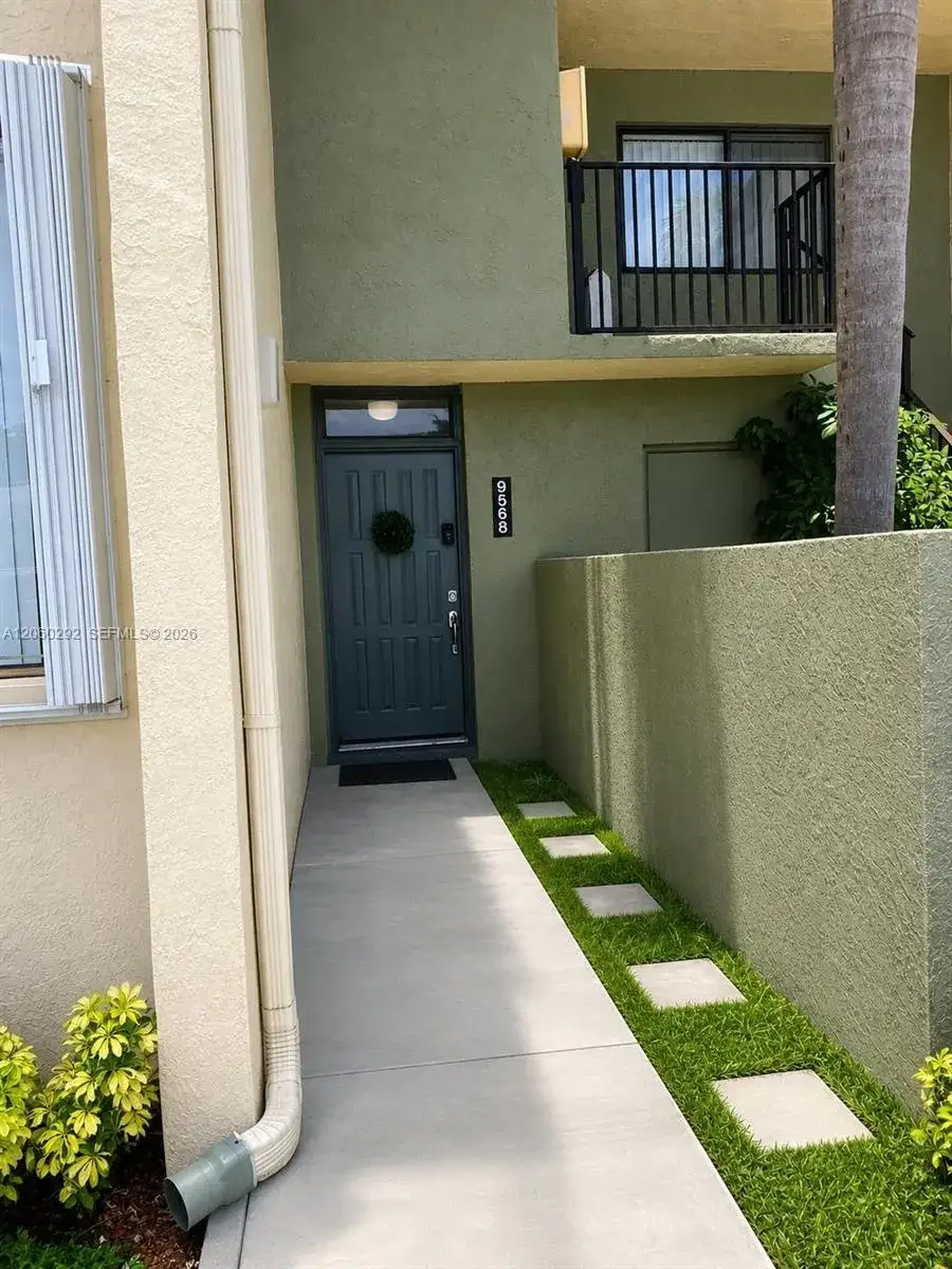 9568 SW 1st Ct # F, Coral Springs FL 33071