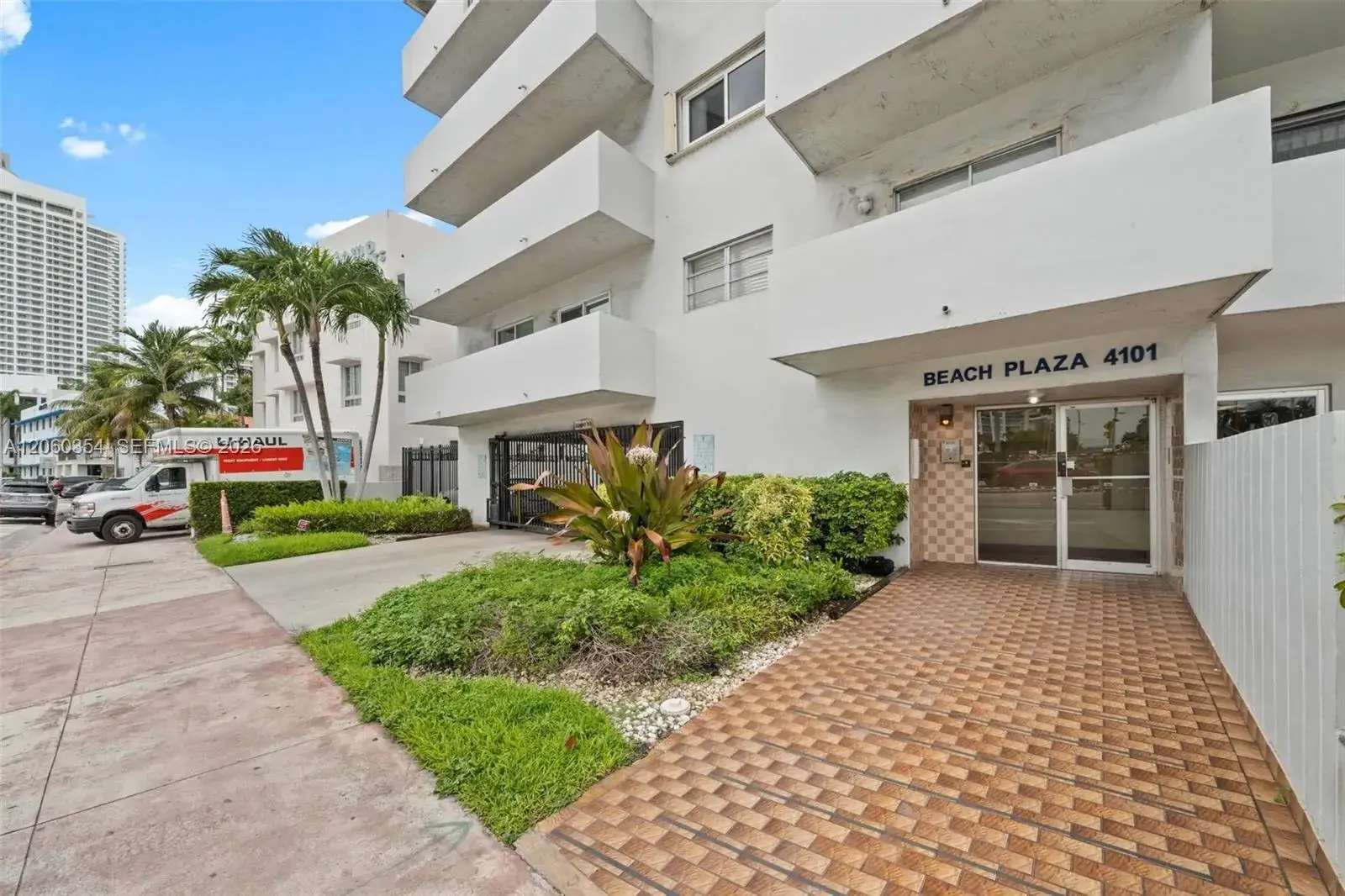 2 bedroom 2 bath Residential Lease for rent at 4101 Indian Creek Dr # 507, Miami Beach FL 33140